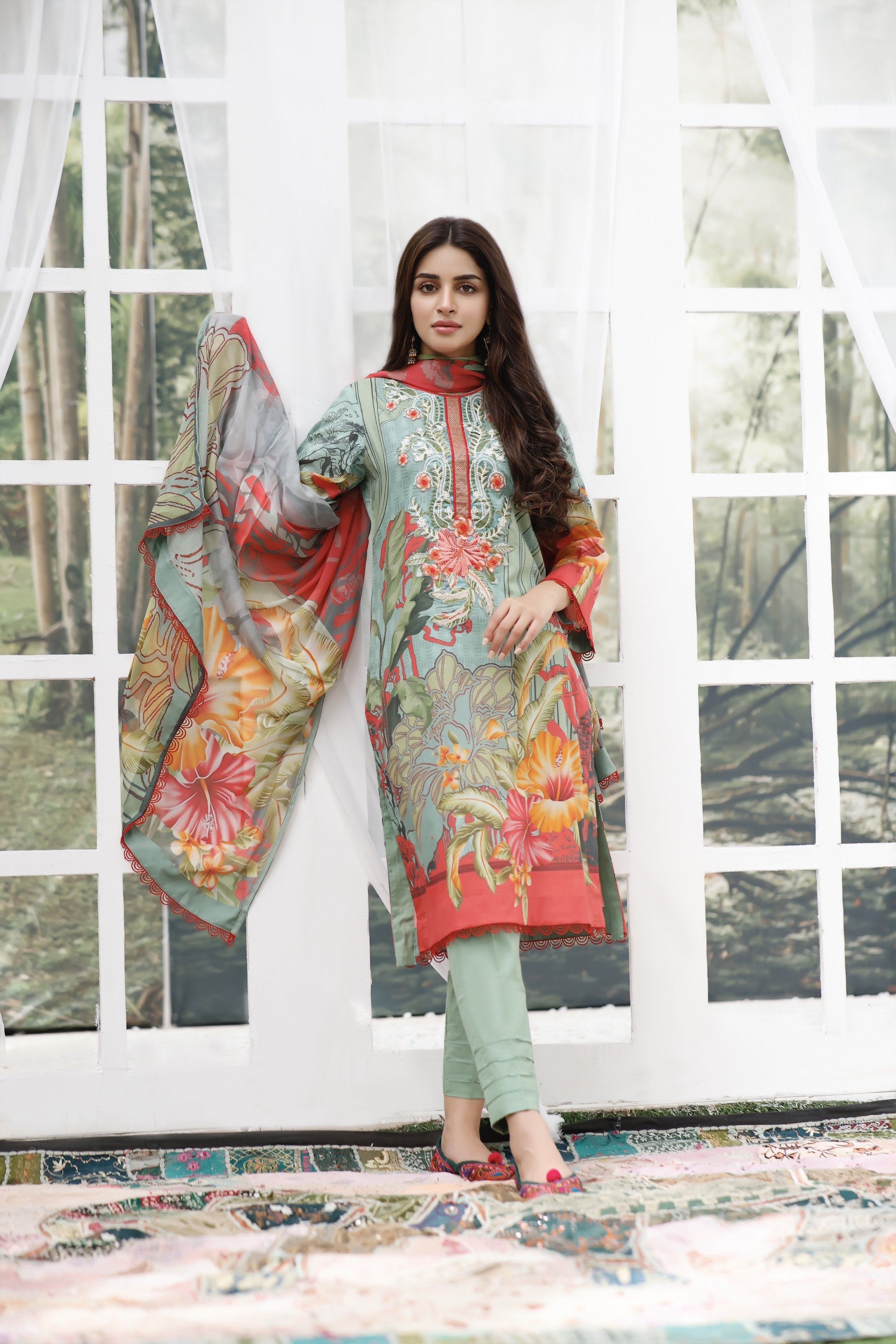 BAAD-E-SABA-GLV028